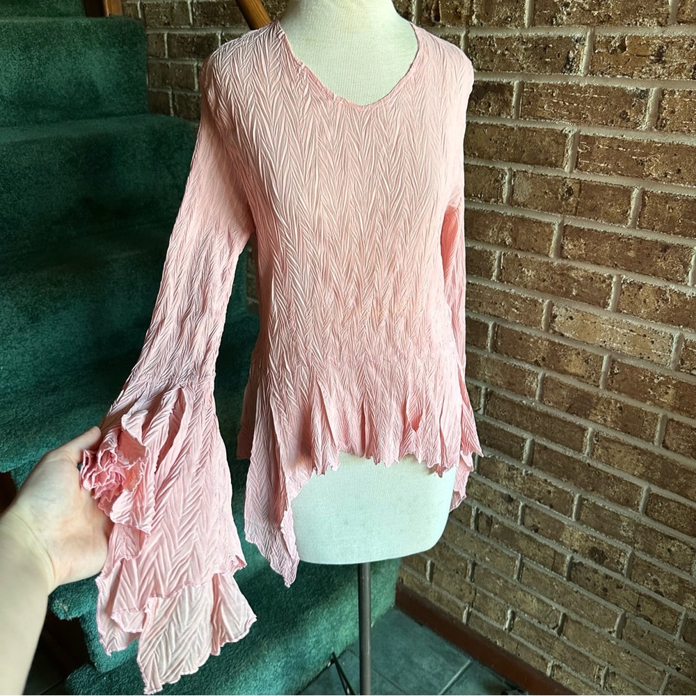VTG Y2K 90s Light Pink Insane Fairycore Raw Seam Jagged Tiered Bell Sleeve Top